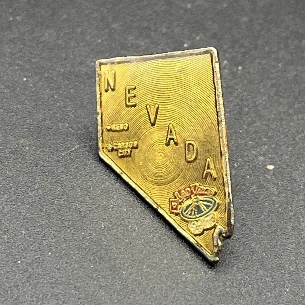 Nevada‎ State Outline Reno United States Of America Lapel Hat Pin